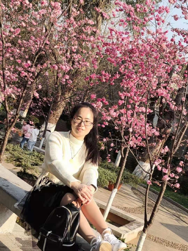 Nancy的第一张照片--驻马店相亲服务中心