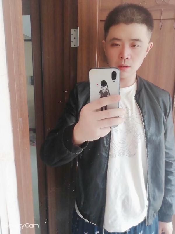 米饭班主的第二张照片--驻马店相亲服务中心