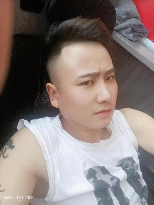 上善若水的第二张照片--驻马店相亲服务中心