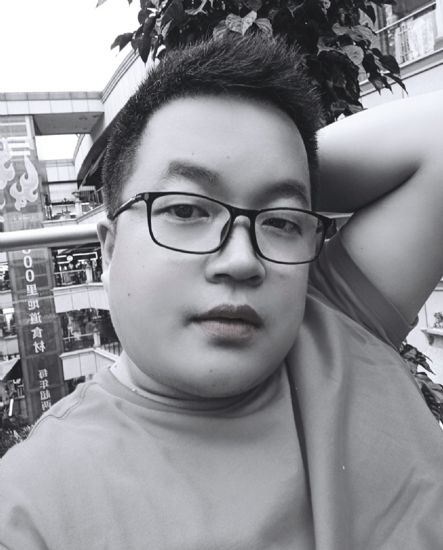 2公子的第三张照片--驻马店相亲服务中心