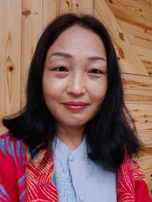 天山雪莲的第一张照片--驻马店相亲服务中心