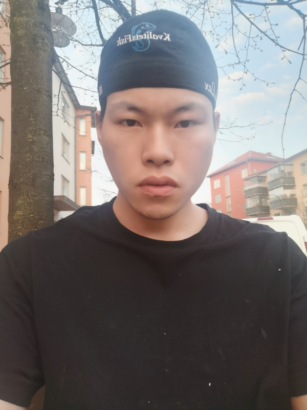 吴灵勇的第一张照片--驻马店相亲服务中心