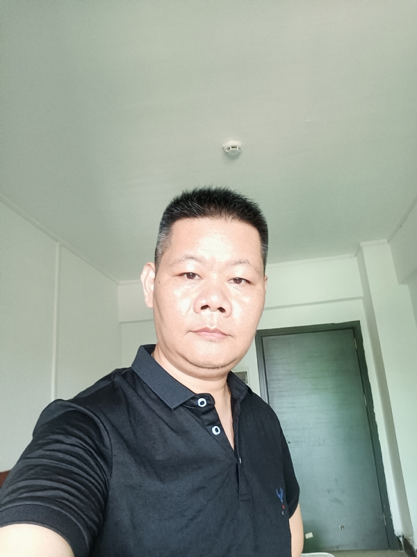 XAUXU的第一张照片--驻马店相亲服务中心