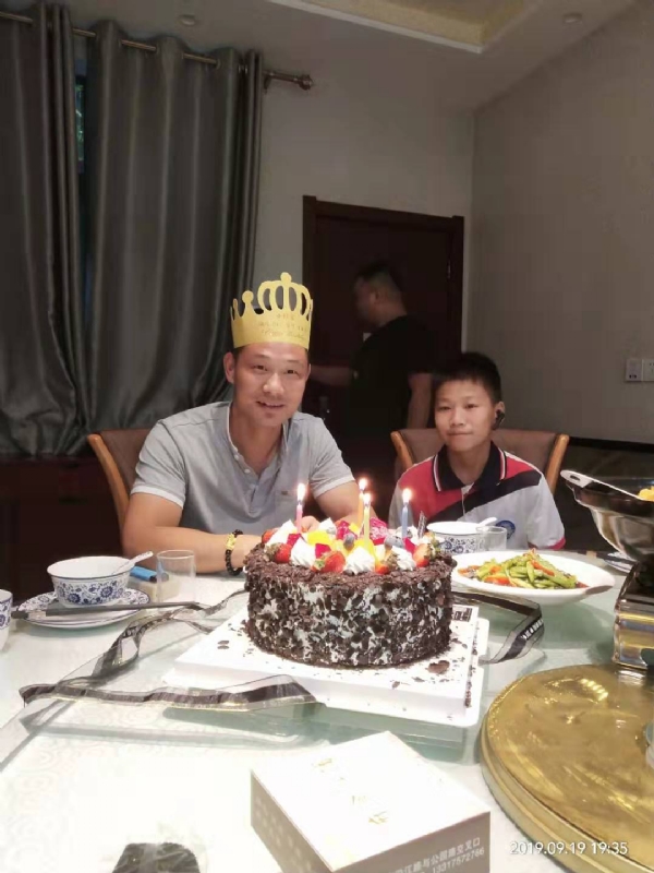 孤独的狼的第一张照片--驻马店相亲服务中心