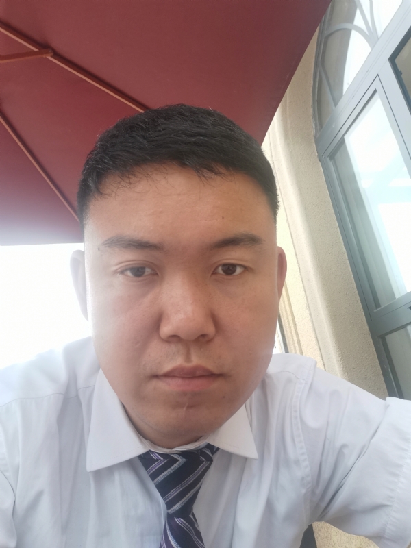 小龙哥的第一张照片--驻马店相亲服务中心