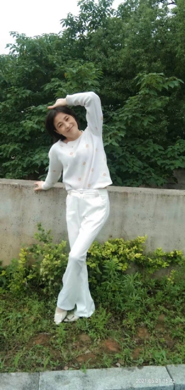 九妹的第四张照片--驻马店相亲服务中心