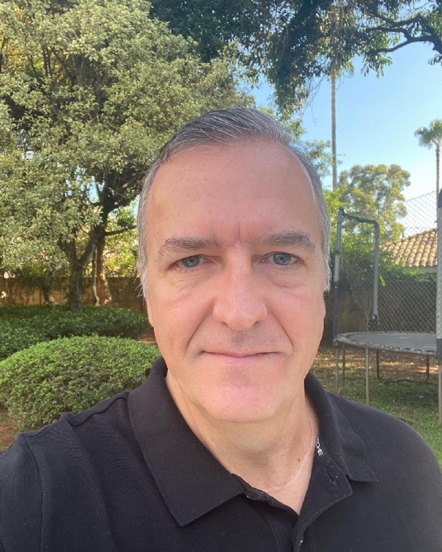 Lee的第二张照片--驻马店相亲服务中心