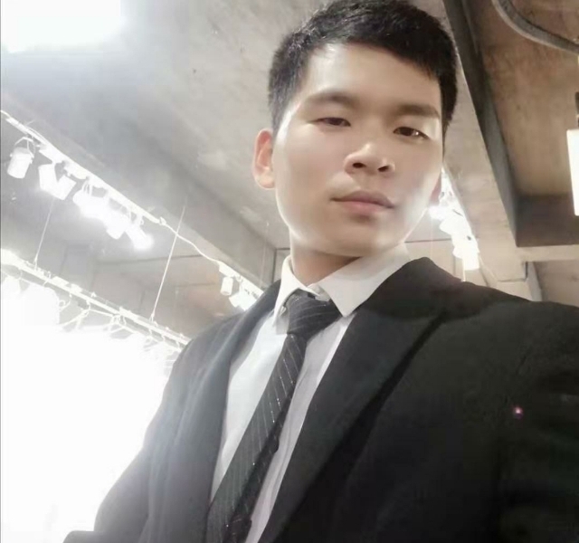 凌晨三点三分的第二张照片--驻马店相亲服务中心