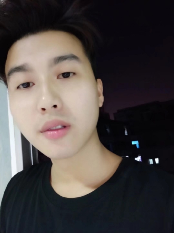 皮特王的第二张照片--驻马店相亲服务中心