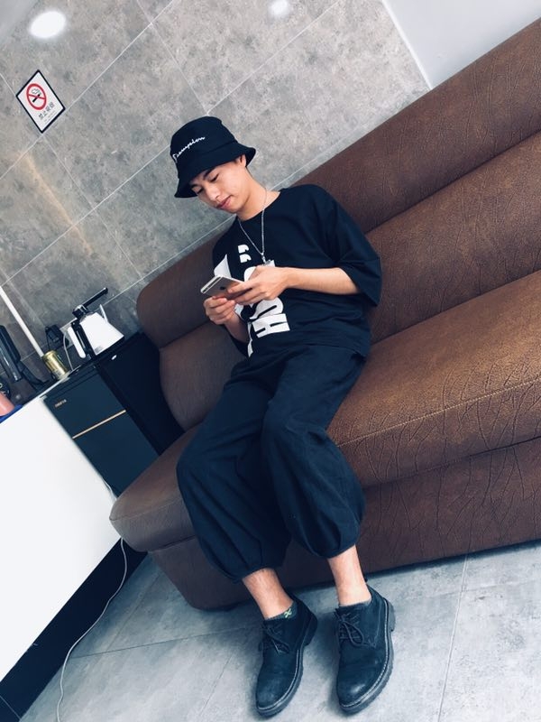 寻找的第三张照片--驻马店相亲服务中心