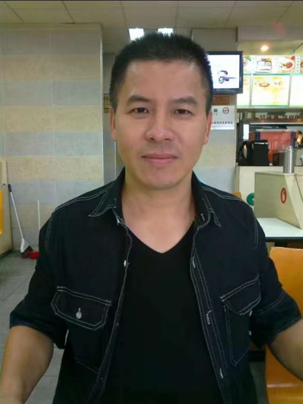 享受孤独的第一张照片--驻马店相亲服务中心