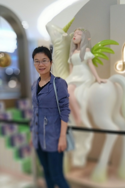 霞的第一张照片--驻马店相亲服务中心