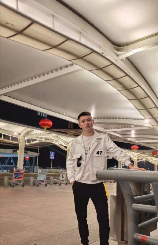 猕猴的第一张照片--驻马店相亲服务中心