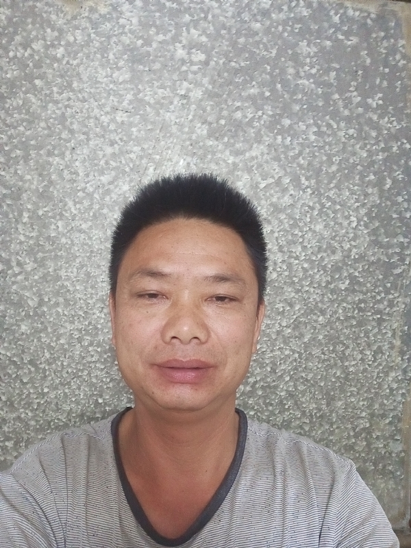 白茫茫的第一张照片--驻马店相亲服务中心