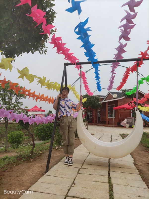 魏沐阳子的第二张照片--驻马店相亲服务中心