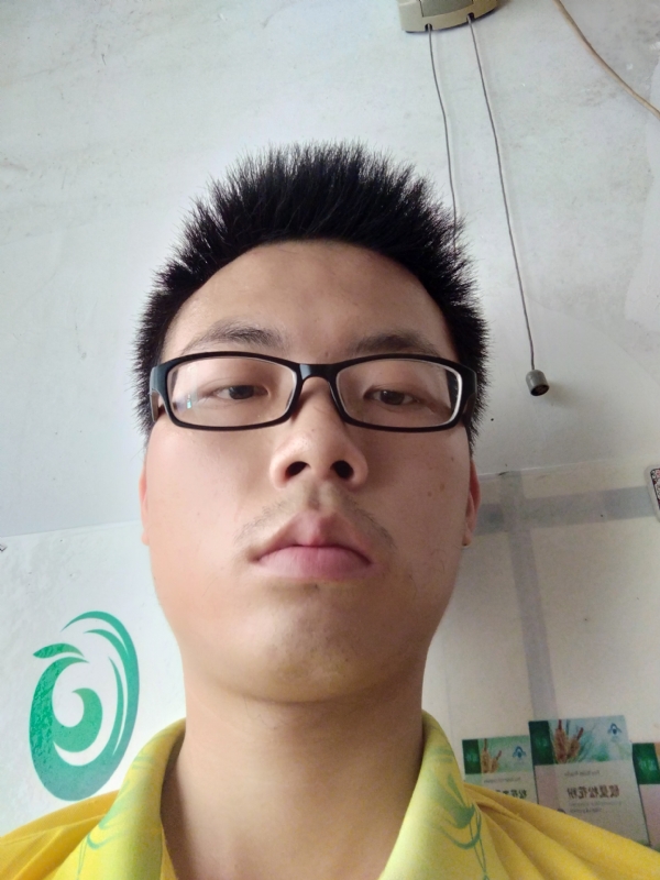 舒荷的第二张照片--驻马店相亲服务中心