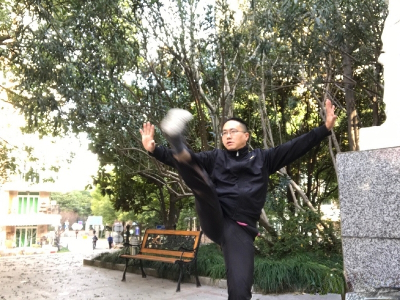 自故深情好受伤的第三张照片--驻马店相亲服务中心