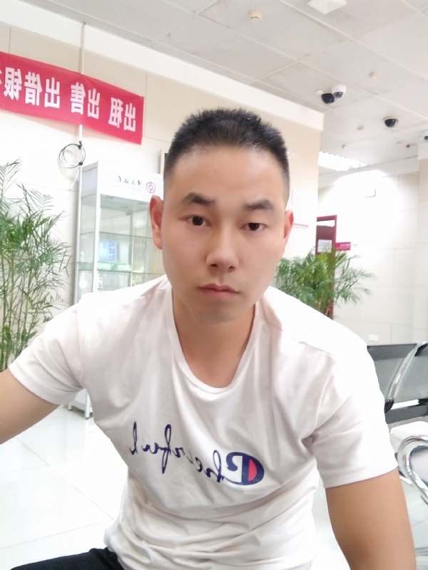 小少的第二张照片--驻马店相亲服务中心