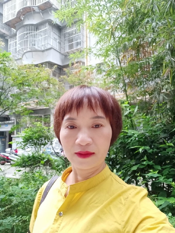 小瓶子的第二张照片--驻马店相亲服务中心