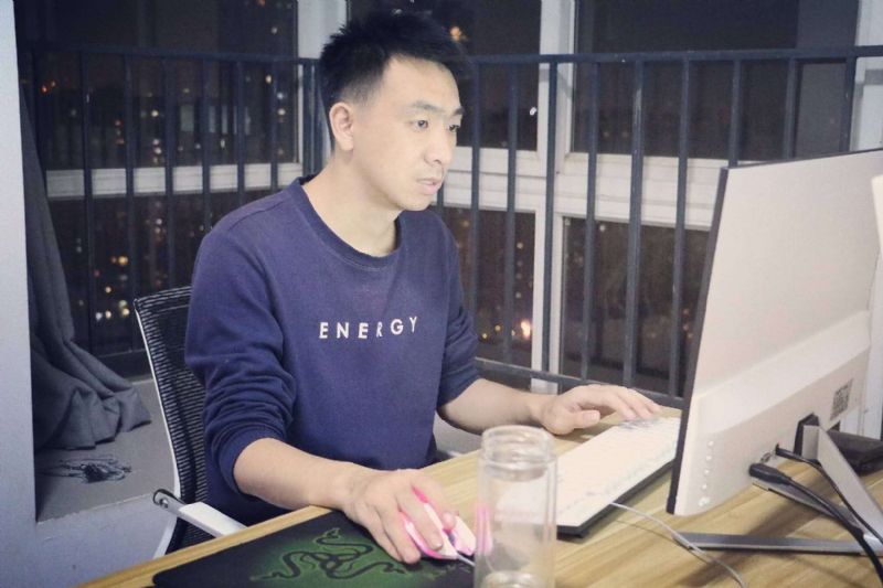 滞后的微笑的第二张照片--驻马店相亲服务中心