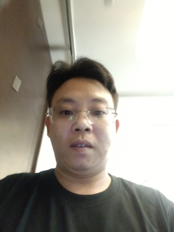 杨小锋的第一张照片--驻马店相亲服务中心