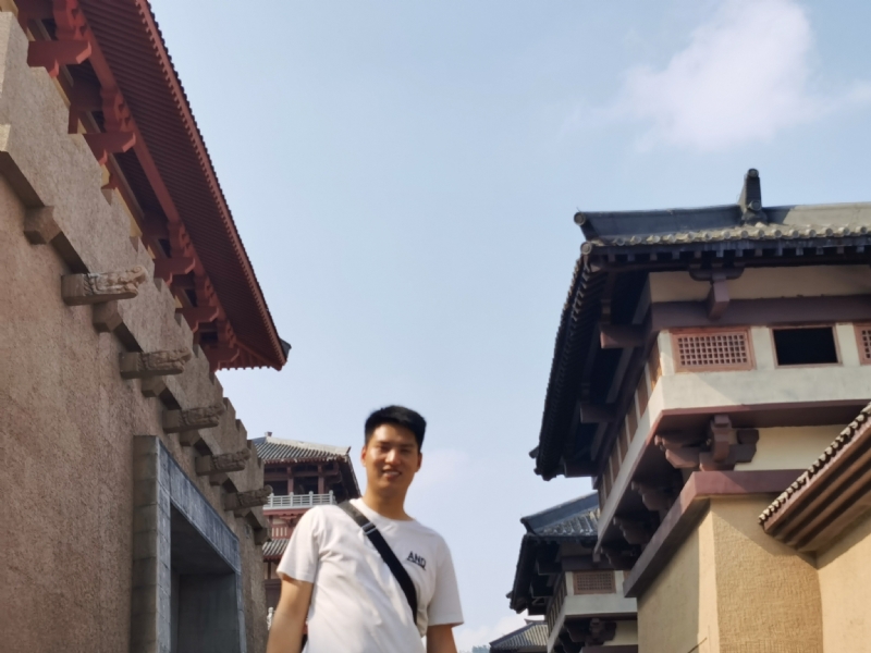 咸鱼不闲的第二张照片--驻马店相亲服务中心