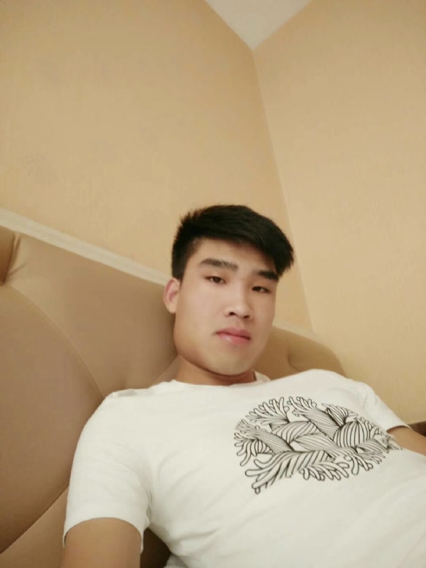 谁不曾孤单上路的第一张照片--驻马店相亲服务中心