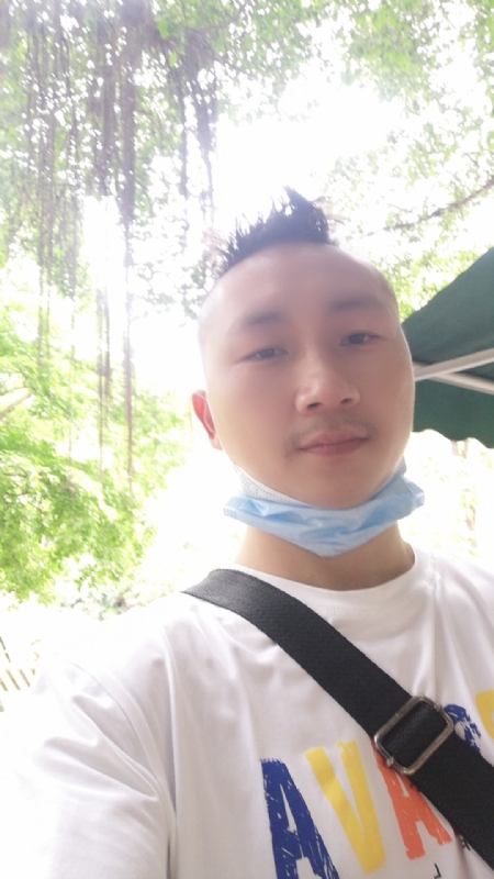 守望幸福的第一张照片--驻马店相亲服务中心