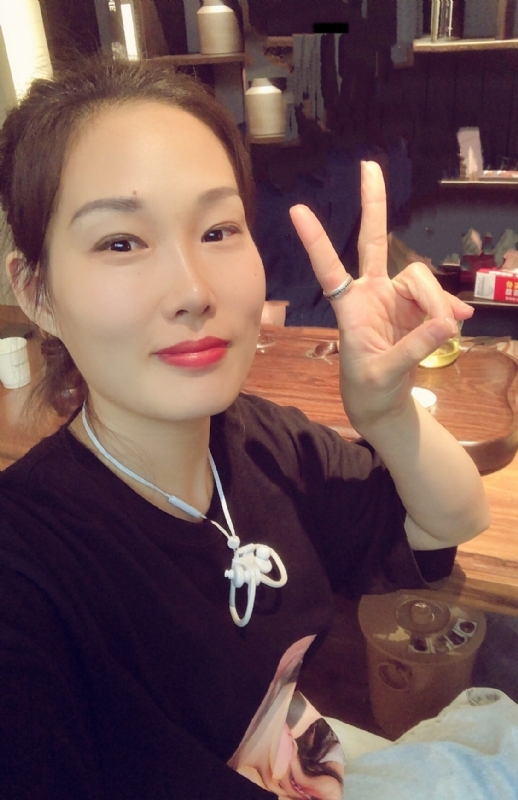 冷紫斑蝶的第一张照片--驻马店相亲服务中心