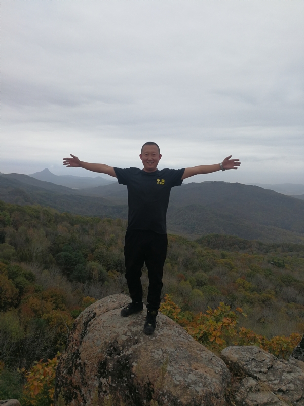 俗人的第一张照片--驻马店相亲服务中心