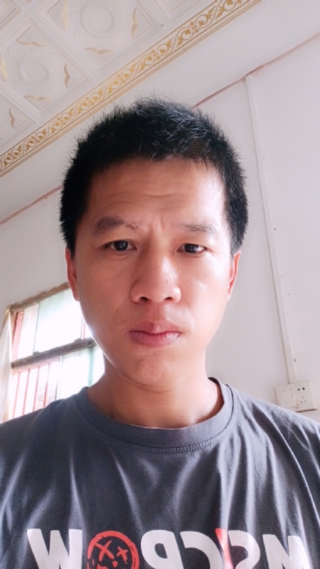 人都再努力的第一张照片--驻马店相亲服务中心