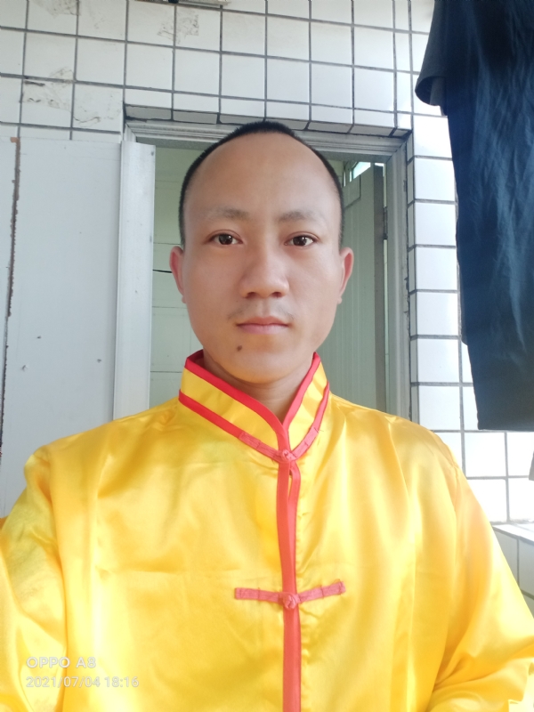 宋福军的第一张照片--驻马店相亲服务中心