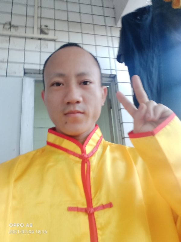 宋福军的第二张照片--驻马店相亲服务中心