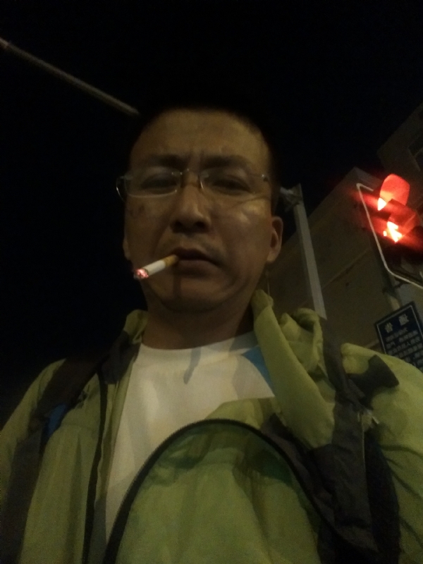 认真的生活的第一张照片--驻马店相亲服务中心