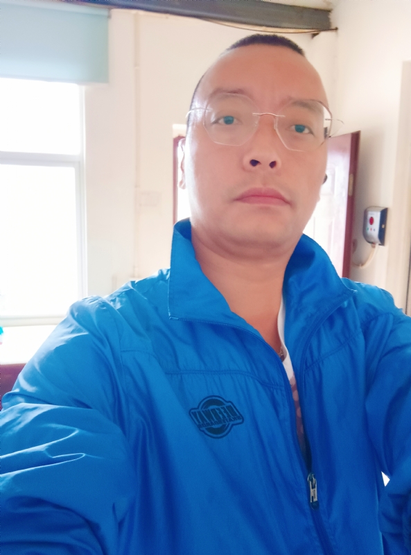 通海混混的第一张照片--驻马店相亲服务中心