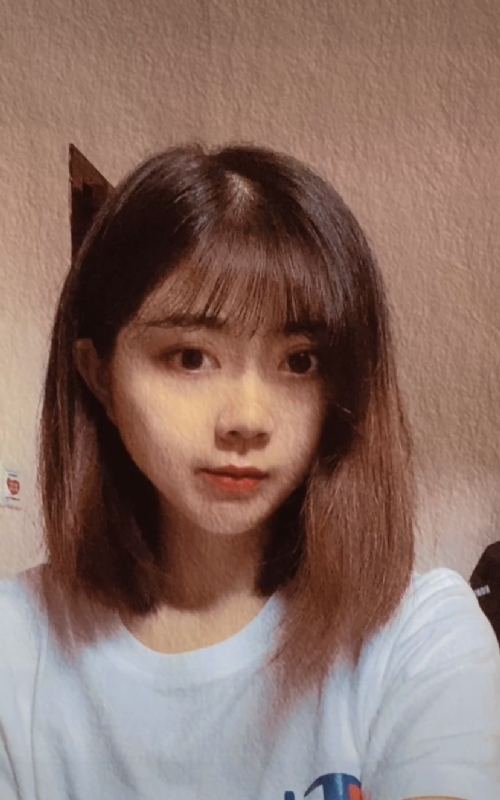 教幼儿园的羊羊老师的第一张照片--驻马店相亲服务中心