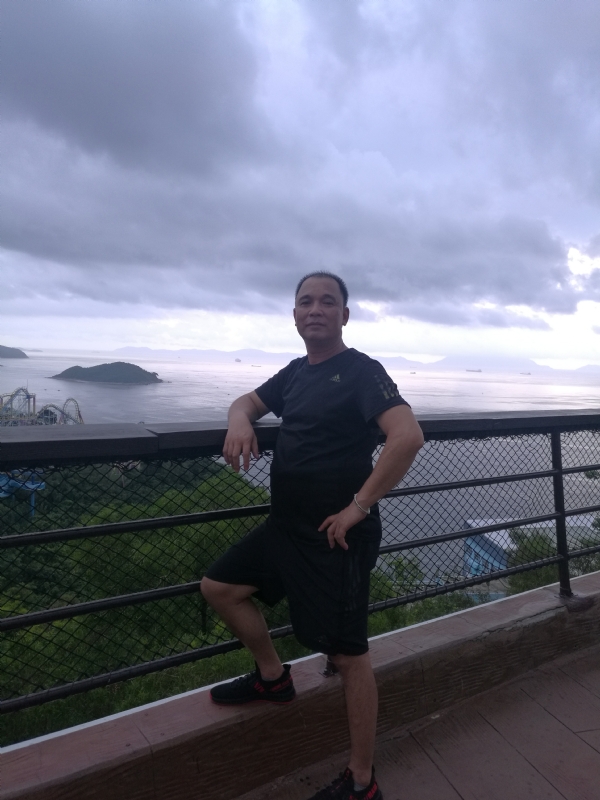 木子五的第三张照片--驻马店相亲服务中心