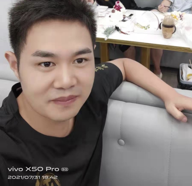 阳洋杨的第一张照片--驻马店相亲服务中心