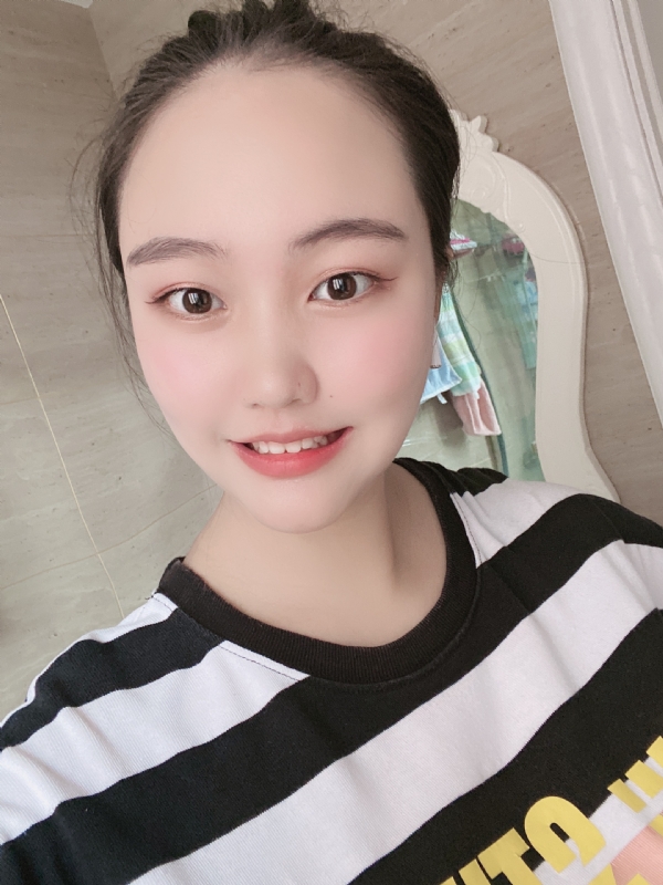 灵儿的第二张照片--驻马店相亲服务中心