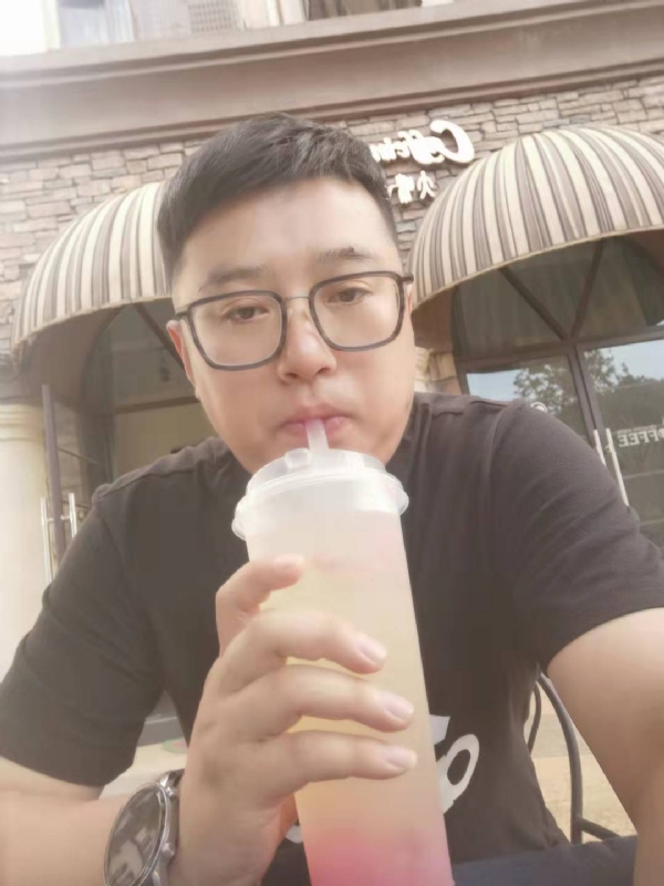 半旧情怀的第一张照片--驻马店相亲服务中心