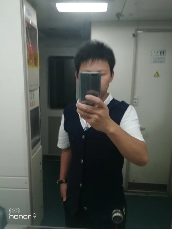 阳光下de幸福的第一张照片--驻马店相亲服务中心