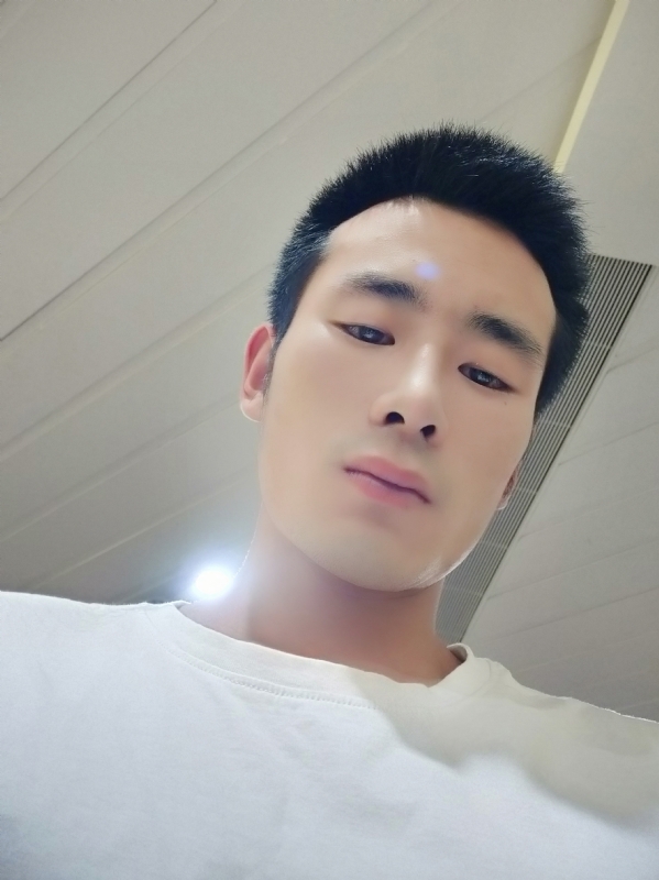 离殇的第一张照片--驻马店相亲服务中心