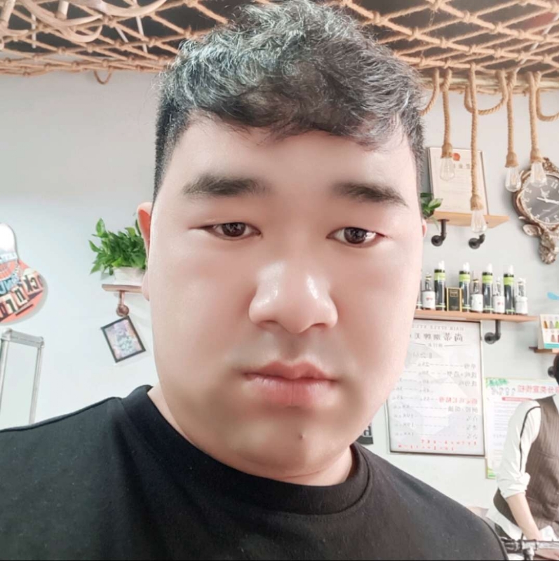 田野小伟的第二张照片--驻马店相亲服务中心