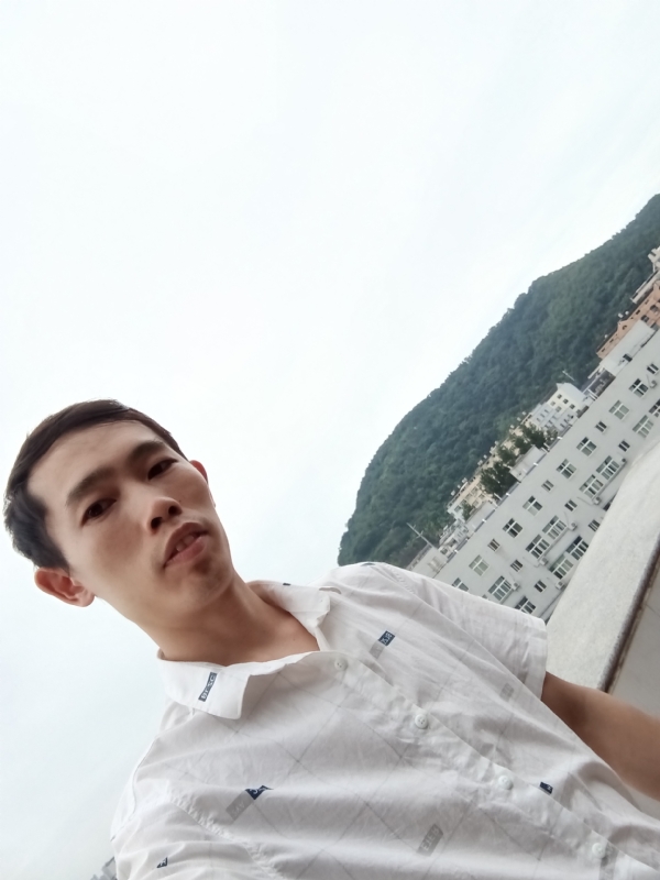 会飞的鱼的第一张照片--驻马店相亲服务中心