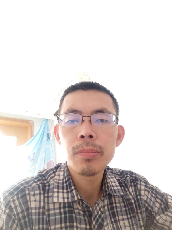 芳华的第一张照片--驻马店相亲服务中心