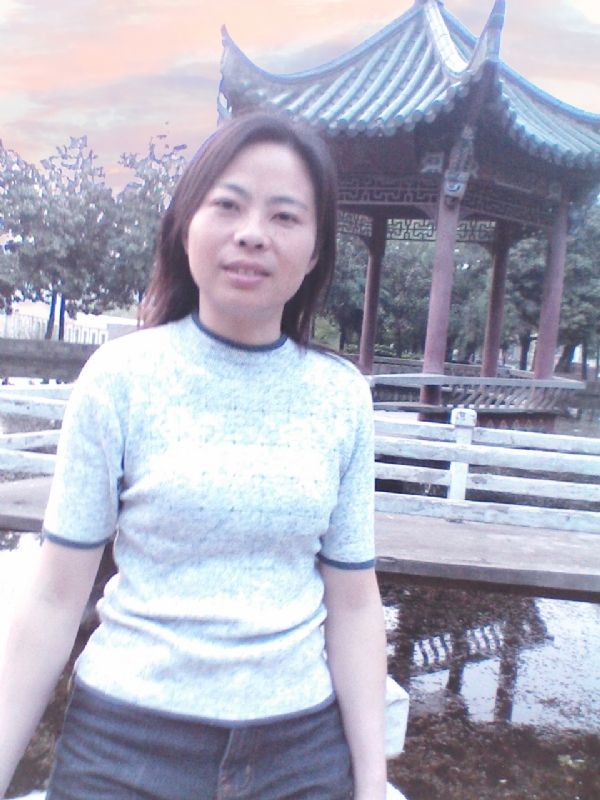 小草的第一张照片--驻马店相亲服务中心