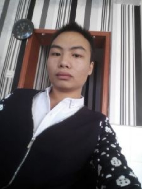 阿龙的第二张照片--驻马店相亲服务中心