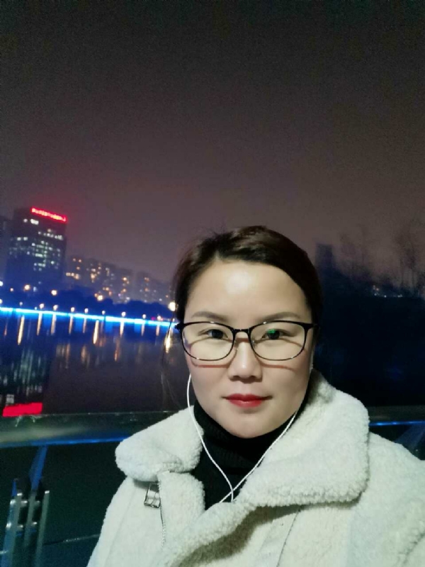 小英的第一张照片--驻马店相亲服务中心