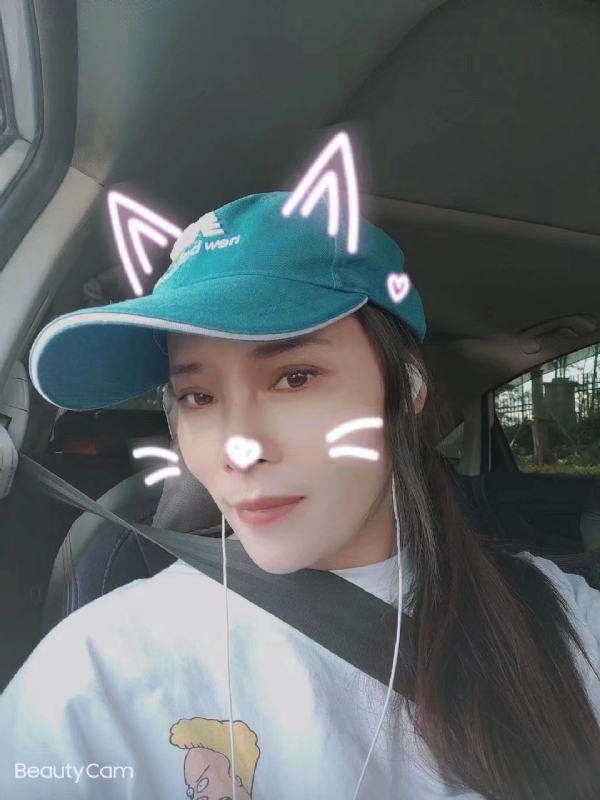 水瓶座的第二张照片--驻马店相亲服务中心