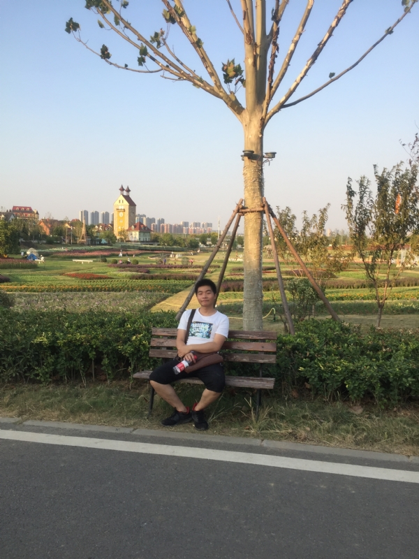 大鹏的第一张照片--驻马店相亲服务中心